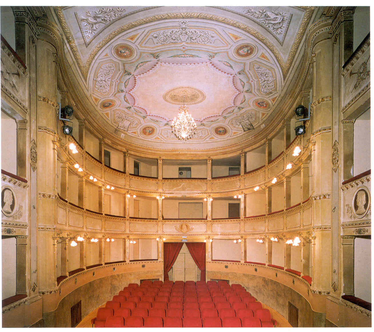 interno teatro di anghiari (2)